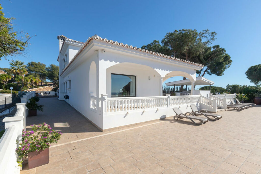 Detached Villa Elviria Málaga - image 43