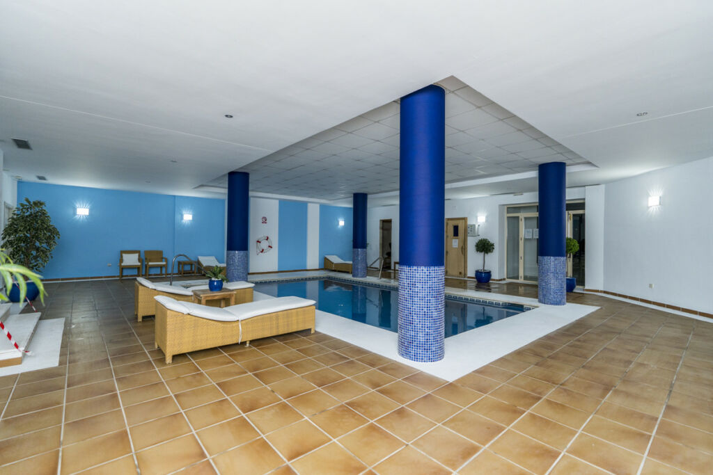 Middle Floor Apartment Nueva Andalucía Málaga - image 40