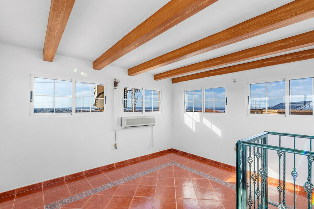 Townhouse Torrevieja Alicante - image 40