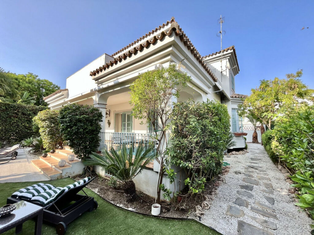 Detached Villa San Pedro de Alcántara Málaga - image 41