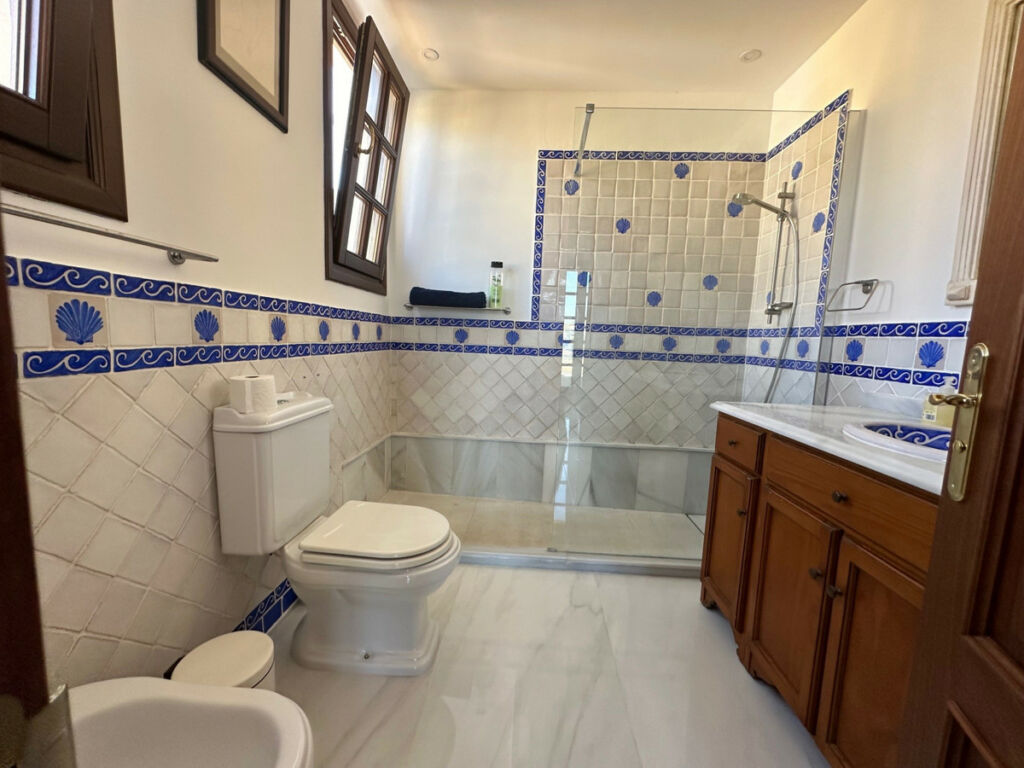 Detached Villa San Pedro de Alcántara Málaga - image 41