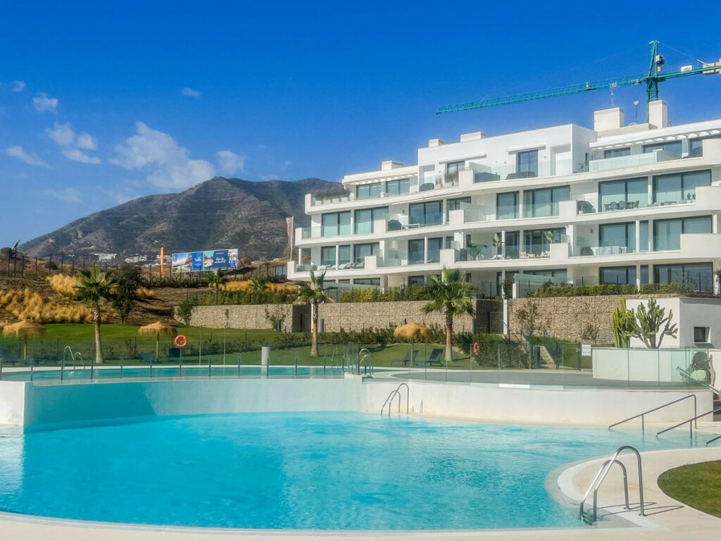 Middle Floor Apartment Higueron Málaga - image 42