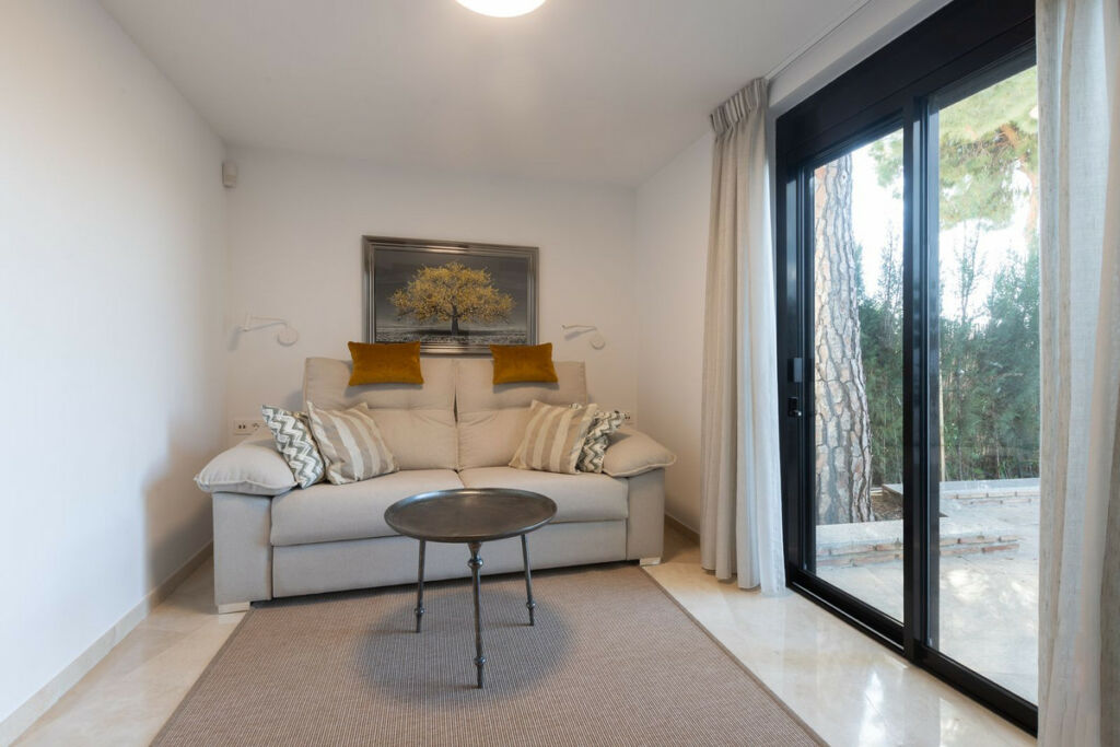 Detached Villa Elviria Málaga - image 45