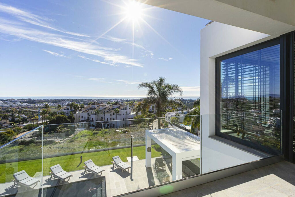 Detached Villa Benahavís Málaga - image 42