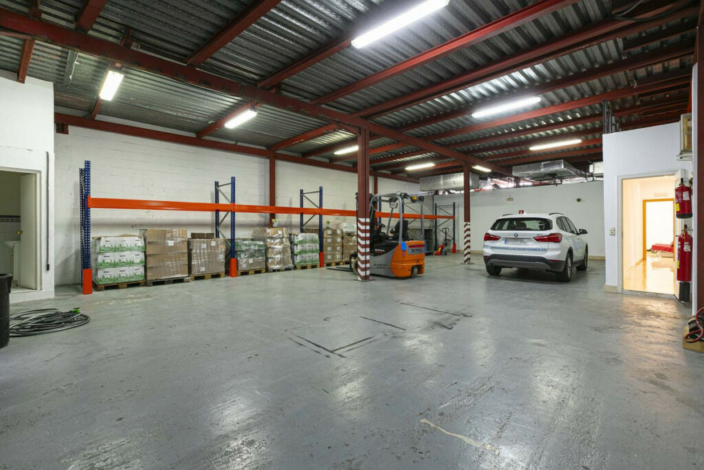 Warehouse Marbella Málaga - image 43