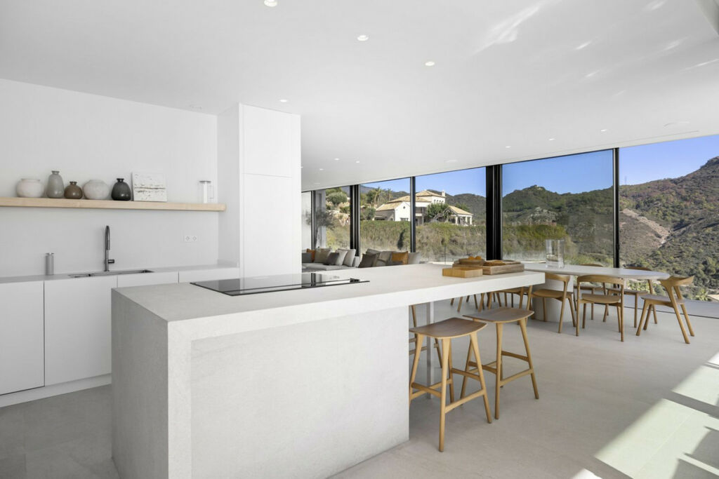 Detached Villa Benahavís Málaga - image 10