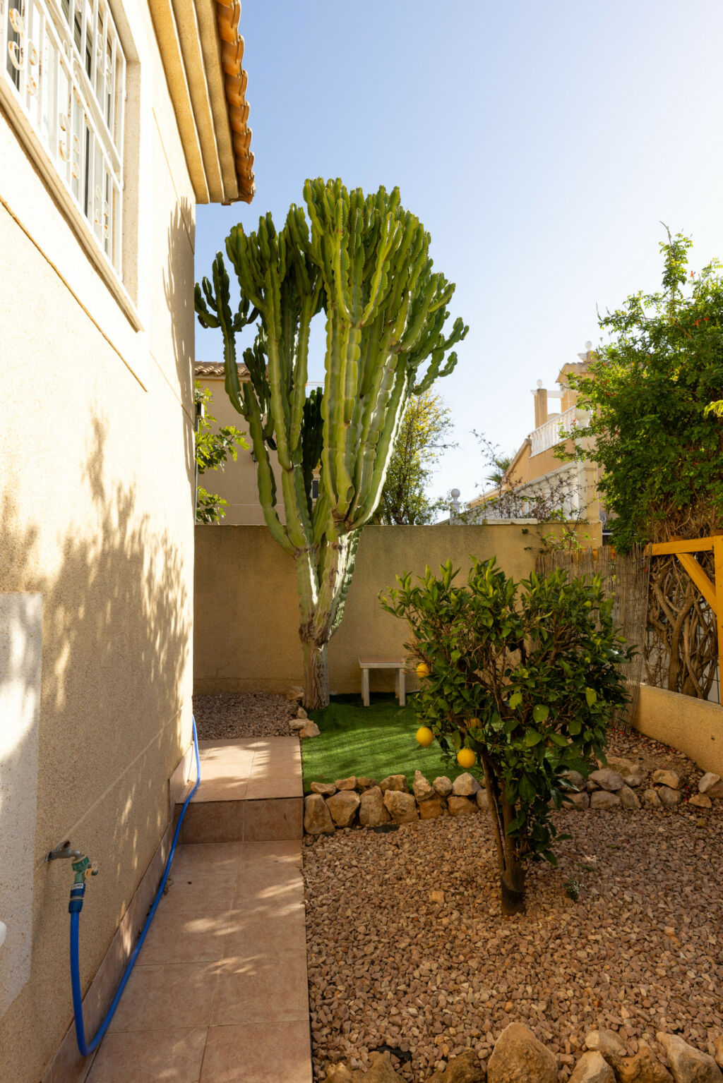 Detached Villa Los Altos Alicante - image 43
