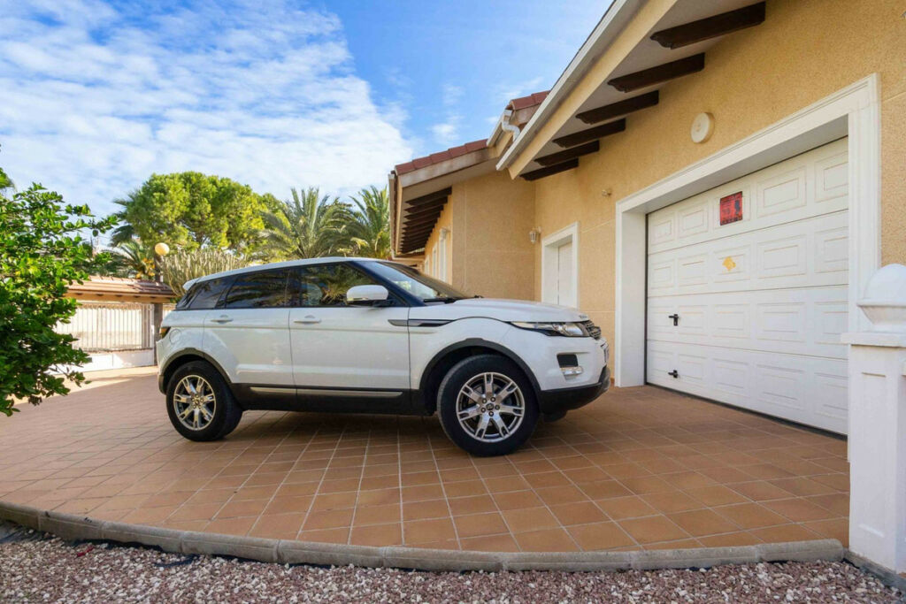 Detached Villa Cabo Roig Alicante - image 43