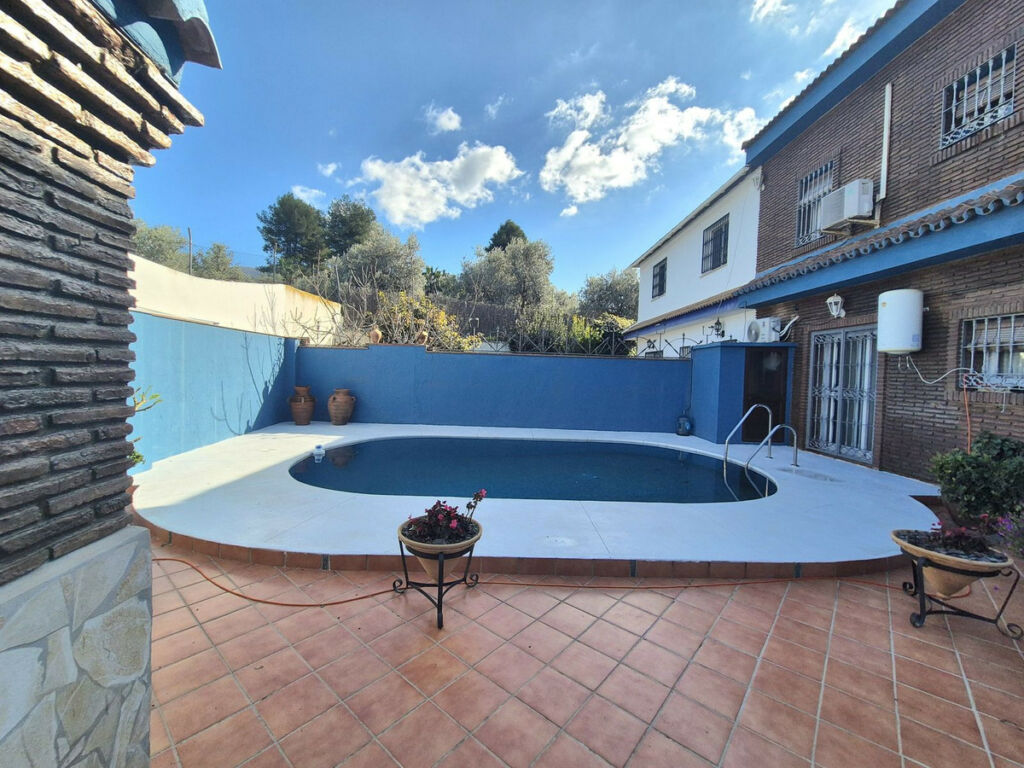 Semi-Detached House Alhaurín el Grande Málaga - image 2