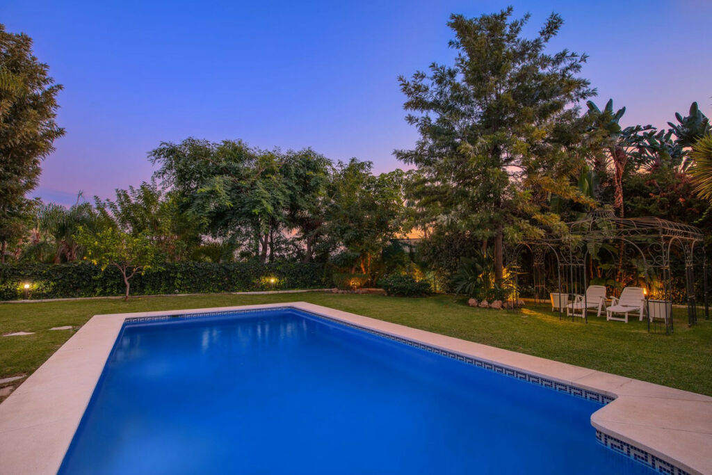 Detached Villa Los Arqueros Málaga - image 42