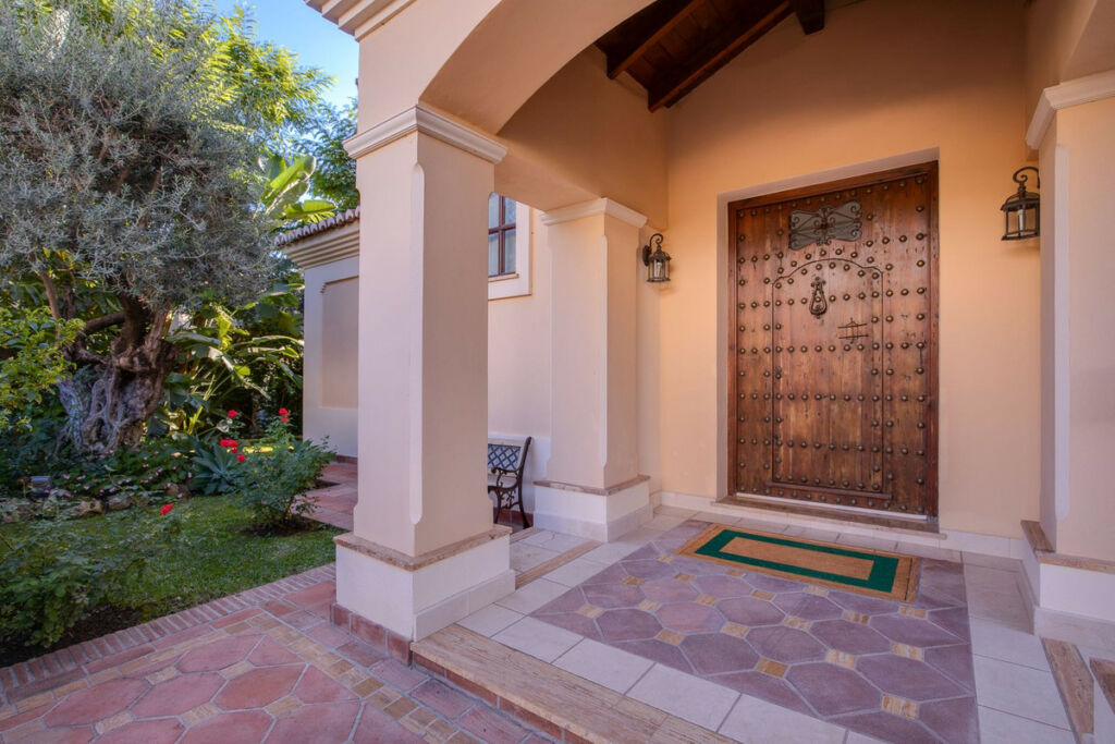 Detached Villa Los Arqueros Málaga - image 43