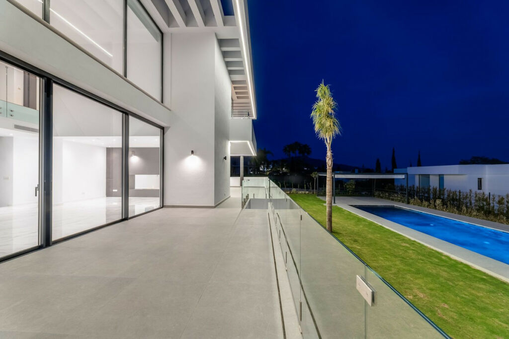 Detached Villa Benahavís Málaga - image 44