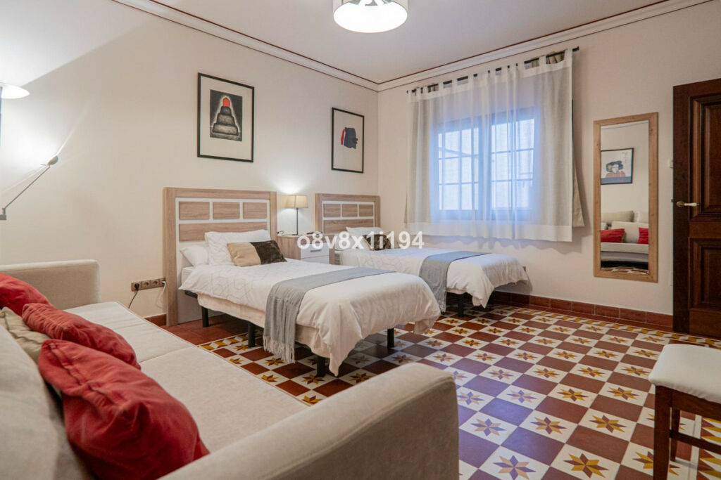 Detached Villa Fuengirola Málaga - image 45