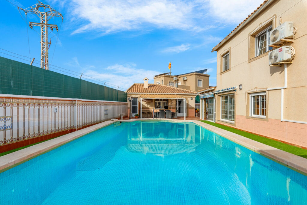 Townhouse Torrevieja Alicante - image 43