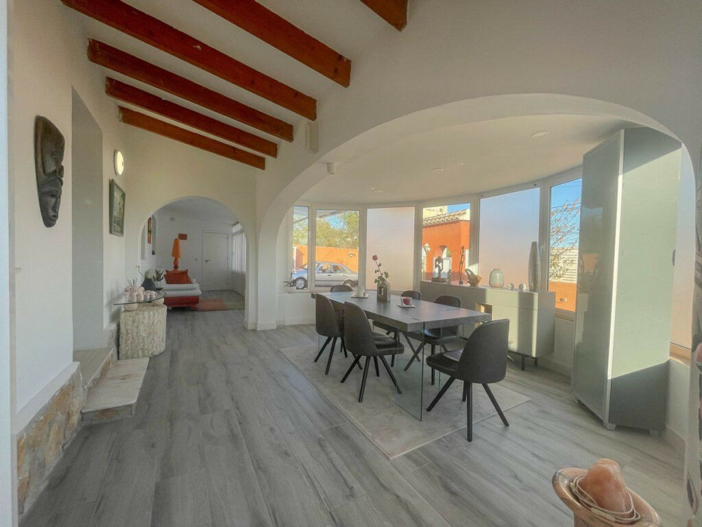 Detached Villa Calpe Alicante - image 4