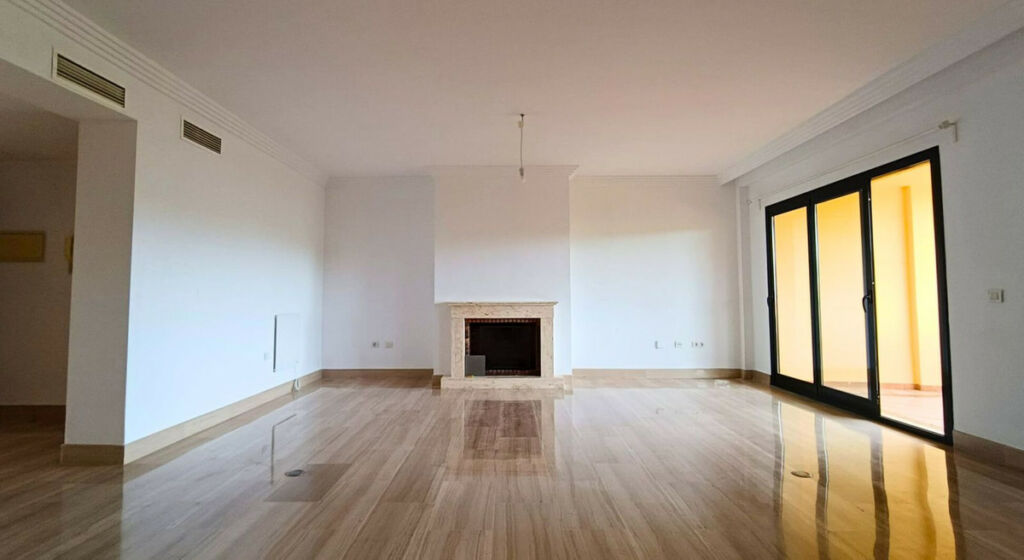 Middle Floor Apartment Sotogrande Alto Cádiz - image 5