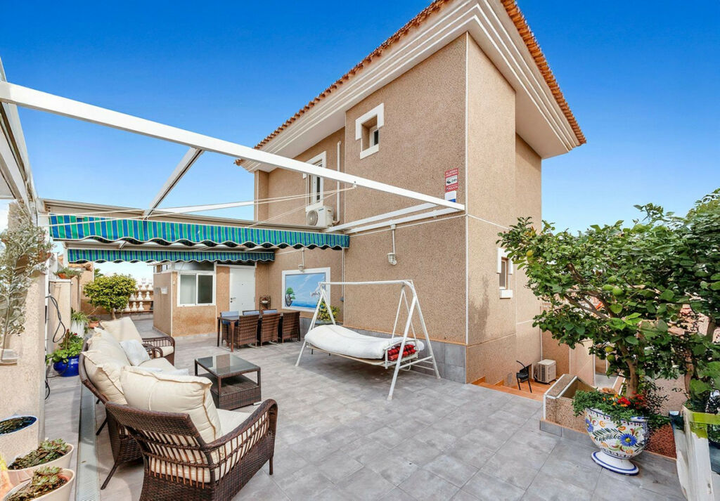 Detached Villa Torrevieja Alicante - image 6