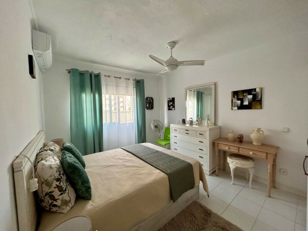 Middle Floor Apartment Finestrat Alicante - image 5