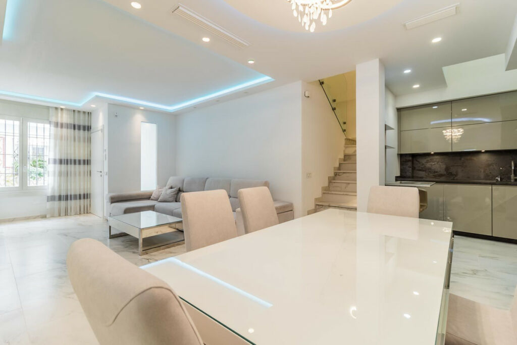 Townhouse Estepona Málaga - image 5