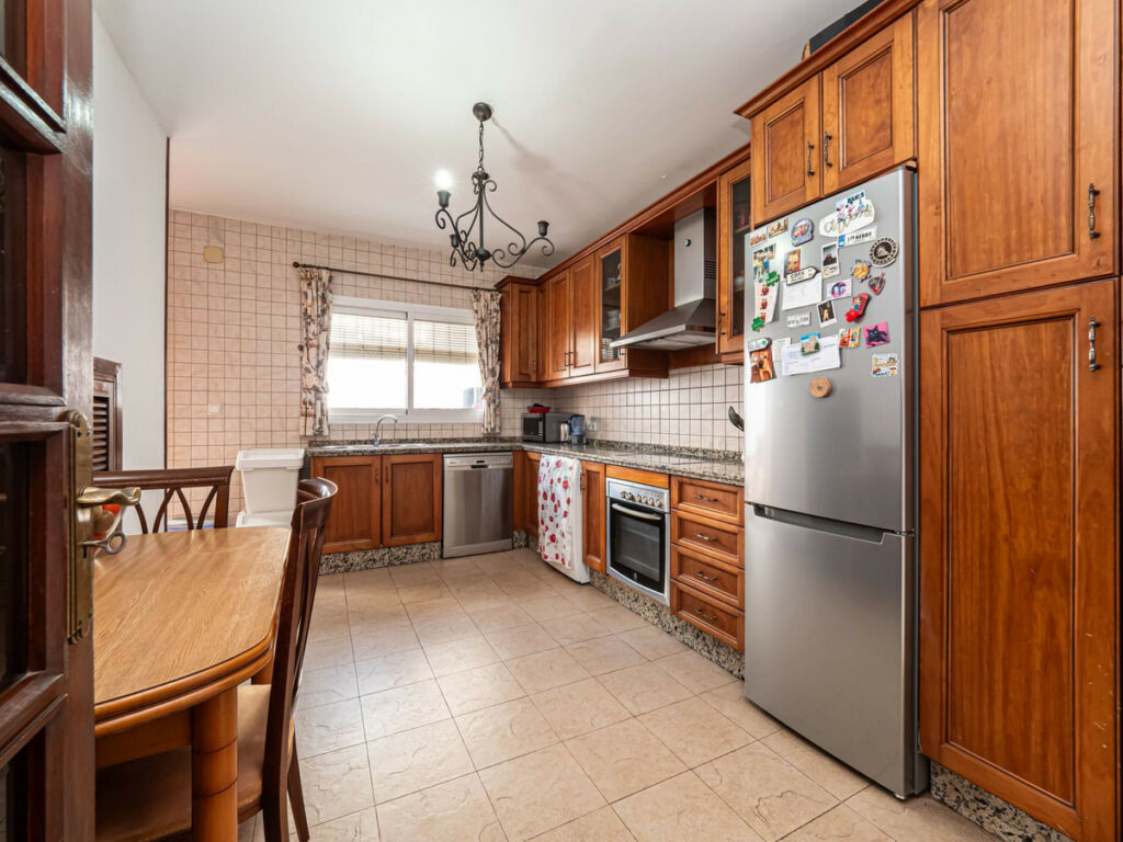 Townhouse Fuengirola Málaga - image 5