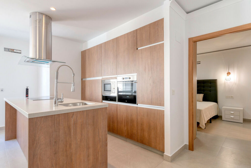 Middle Floor Apartment Puerto Banús Málaga - image 5