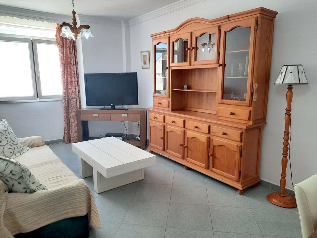 Middle Floor Apartment Estepona Málaga - image 5