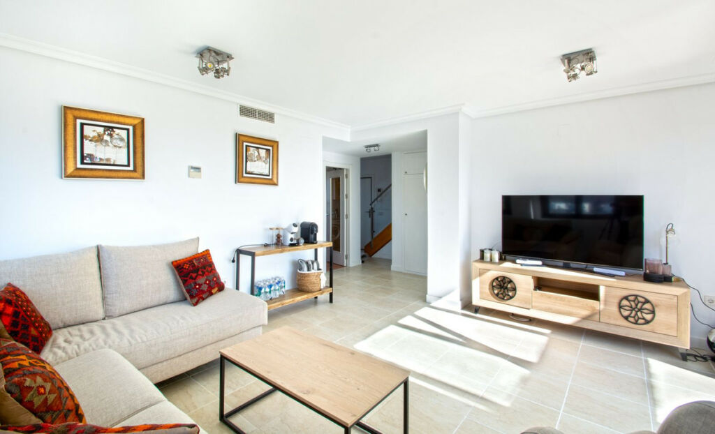 Penthouse Estepona Málaga - image 6