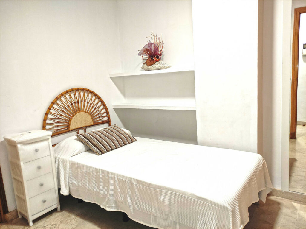 Middle Floor Apartment Marbella Málaga - image 5