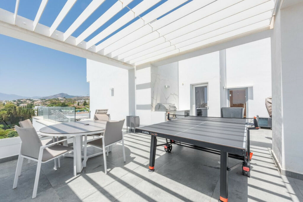 Penthouse La Quinta Málaga - image 5