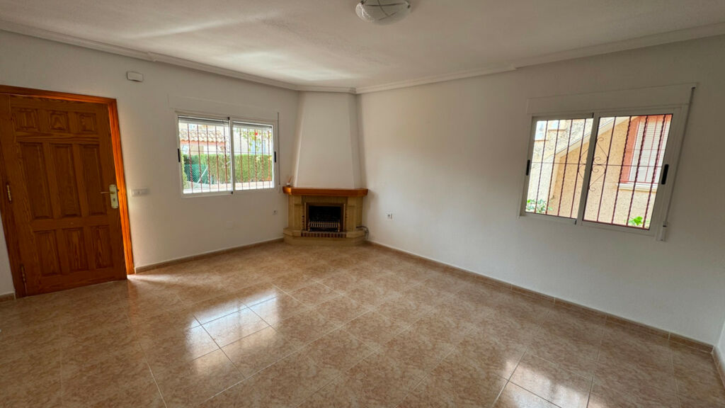 Detached Villa Algorfa Alicante - image 6