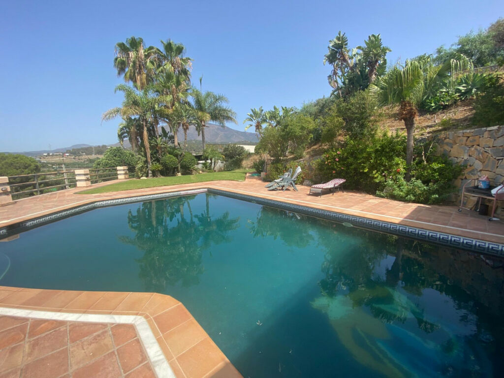 Detached Villa La Cala Málaga - image 5