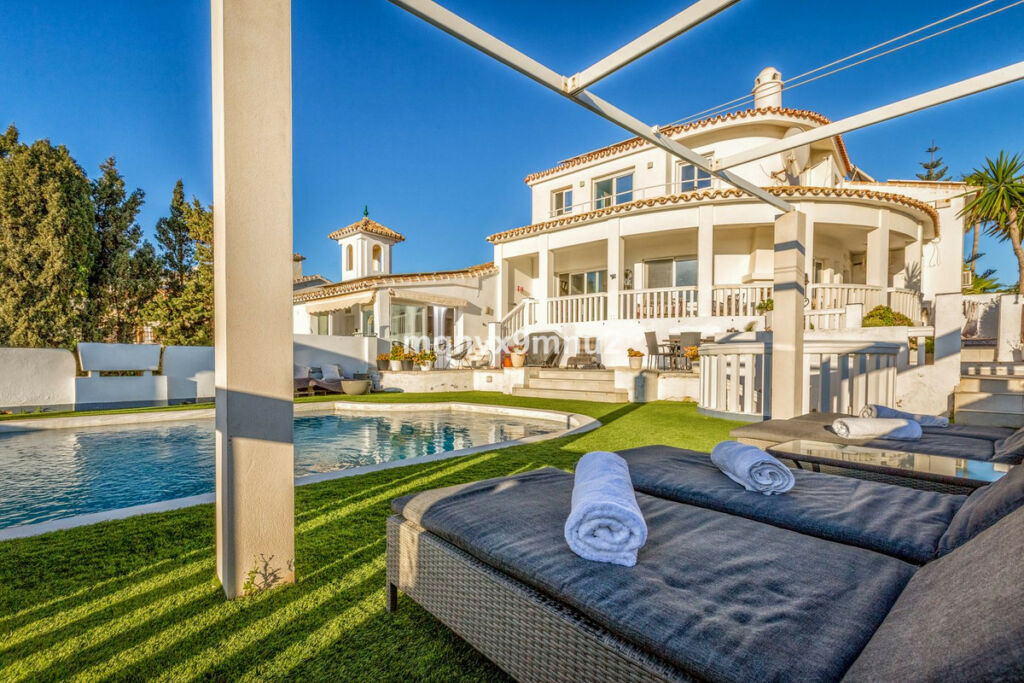 Detached Villa El Chaparral Málaga - image 38