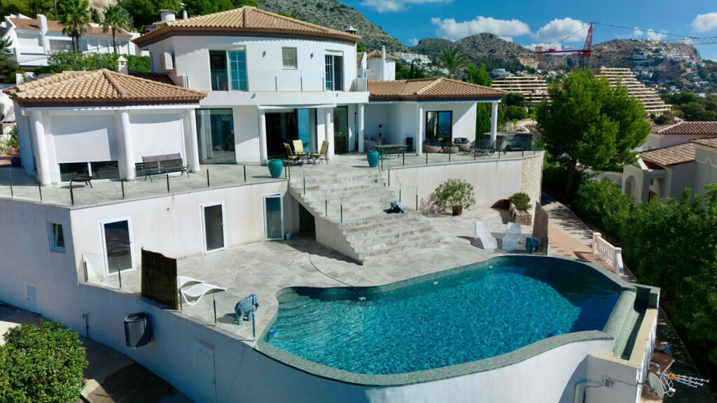 Detached Villa Altea Alicante - image 5