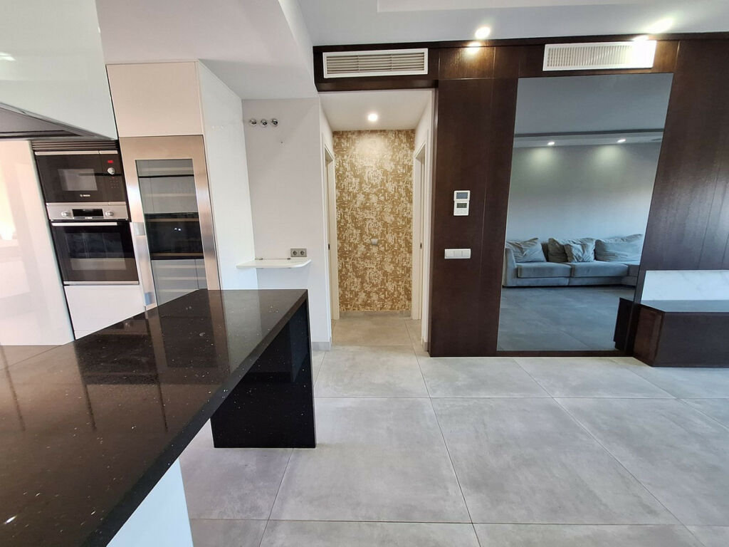 Middle Floor Apartment Bel Air Málaga - image 7