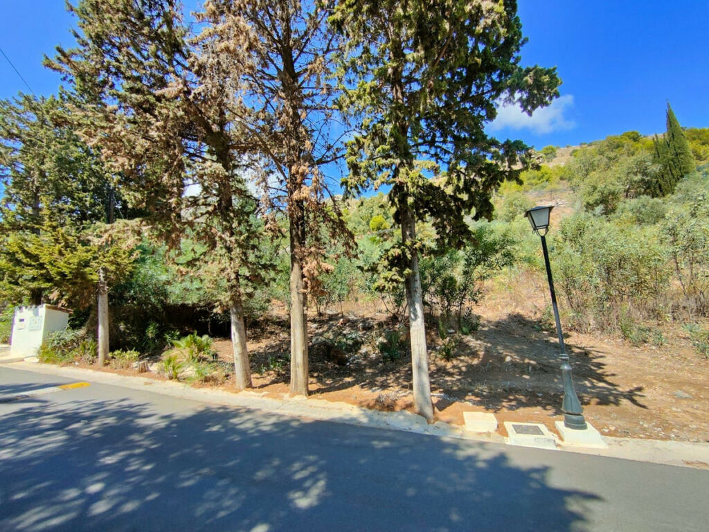 Residential Plot Benalmadena Pueblo Málaga - image 5