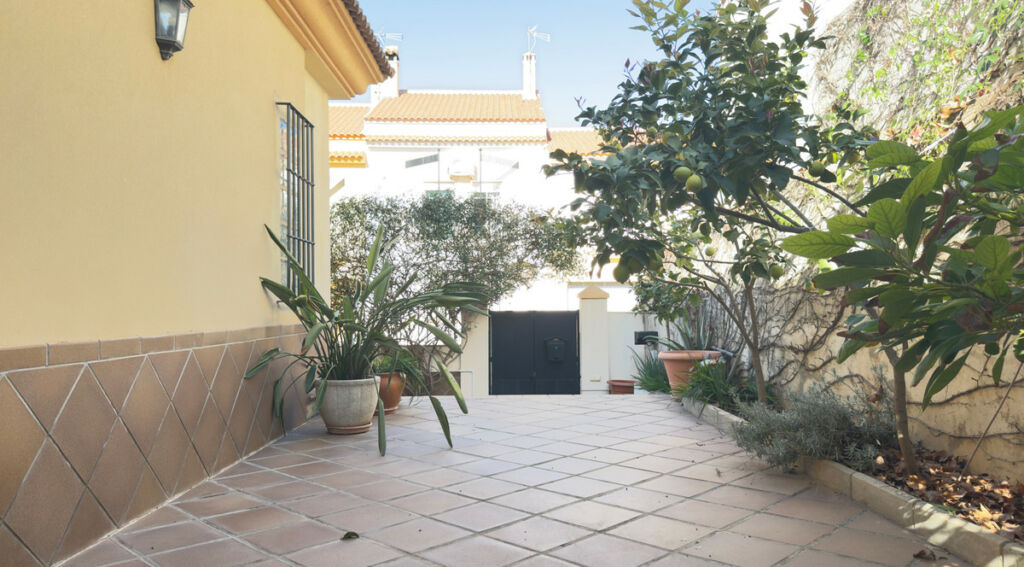 Detached Villa Antequera Málaga - image 5