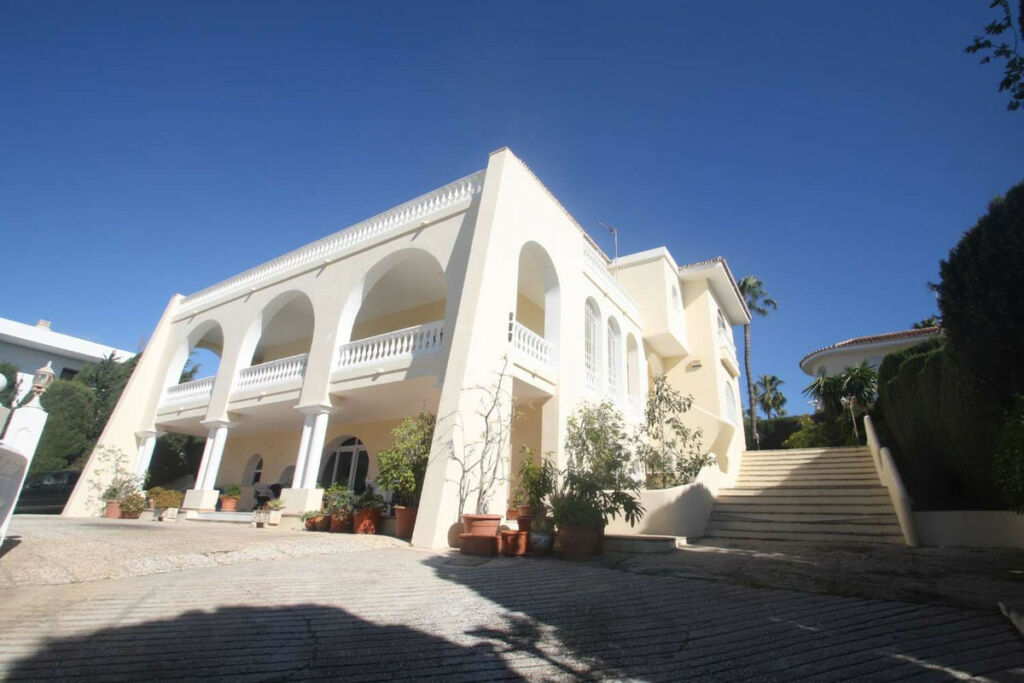 Detached Villa Benalmadena Málaga - image 6
