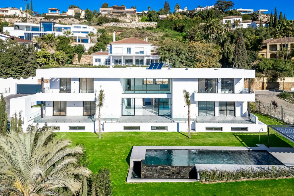 Detached Villa Benahavís Málaga - image 15