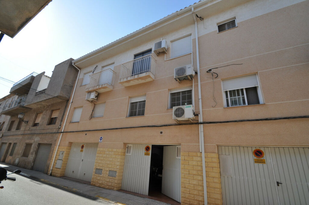 Townhouse Pinoso Alicante - image 5