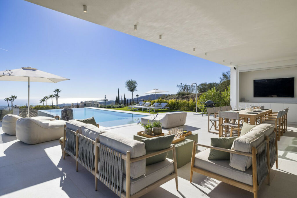 Detached Villa Benahavís Málaga - image 22