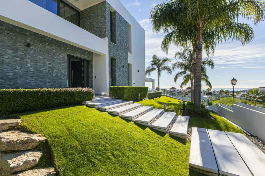 Detached Villa Benahavís Málaga - image 52