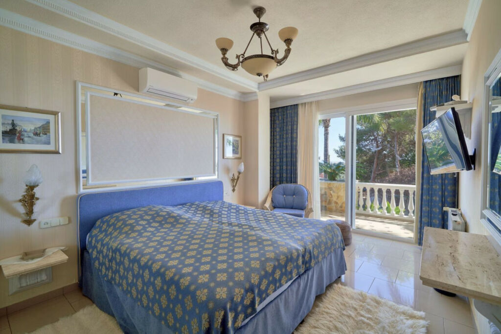 Detached Villa Hacienda Las Chapas Málaga - image 53