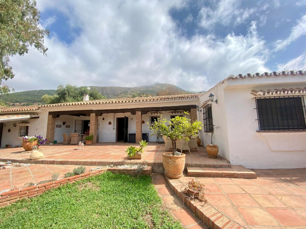 Detached Villa Mijas Málaga - image 58