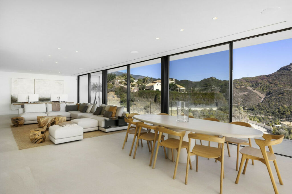 Detached Villa Benahavís Málaga - image 18