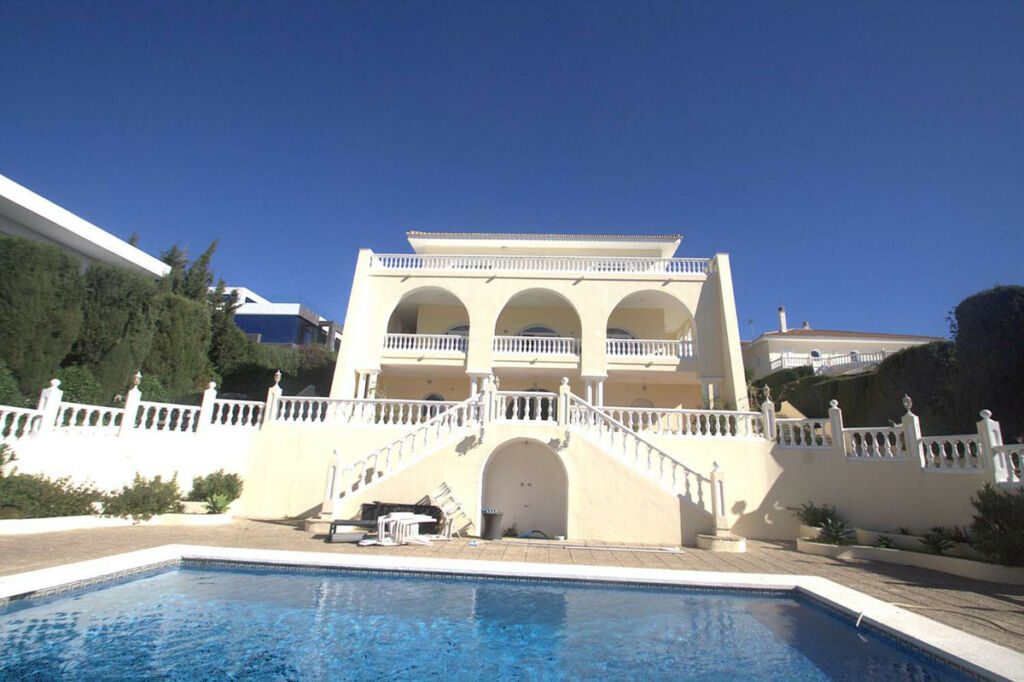 Detached Villa Benalmadena Málaga - image 7