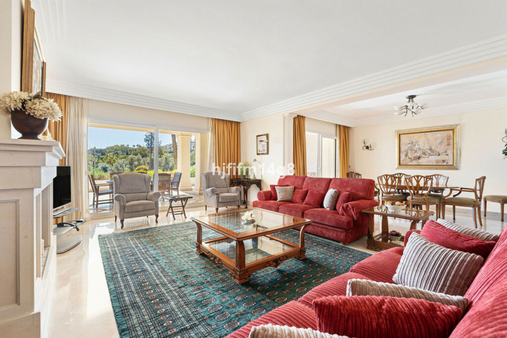 Ground Floor Apartment Nueva Andalucía Málaga - image 6