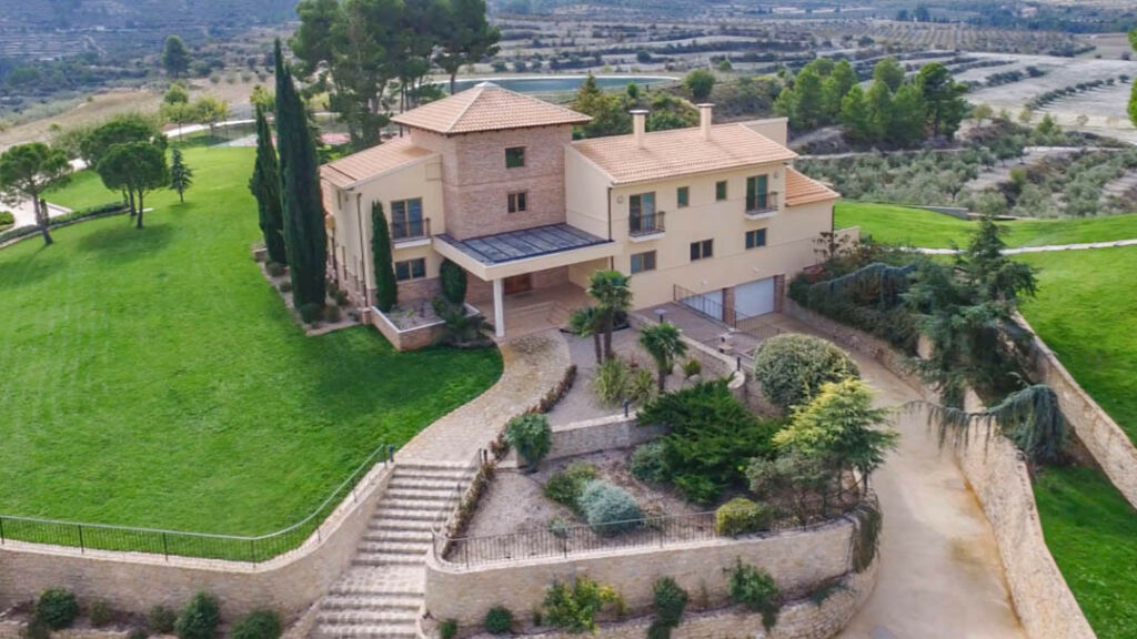 Detached Villa Penaguila Alicante - image 6