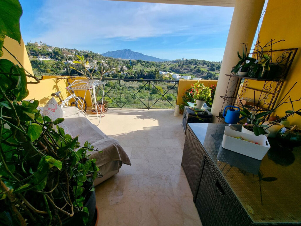 Top Floor Apartment Estepona Málaga - image 6