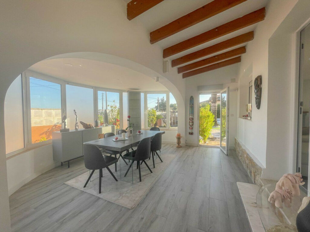 Detached Villa Calpe Alicante - image 5