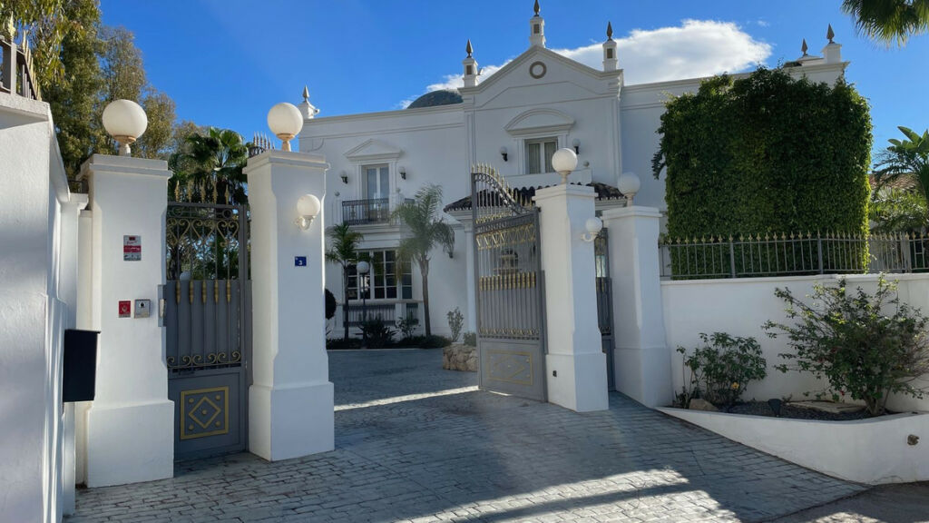 Detached Villa Mijas Málaga - image 8